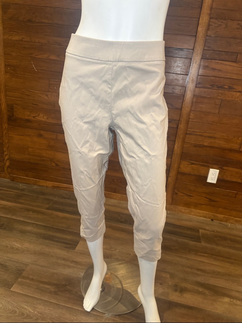 cleo Light Beige Capri Pants